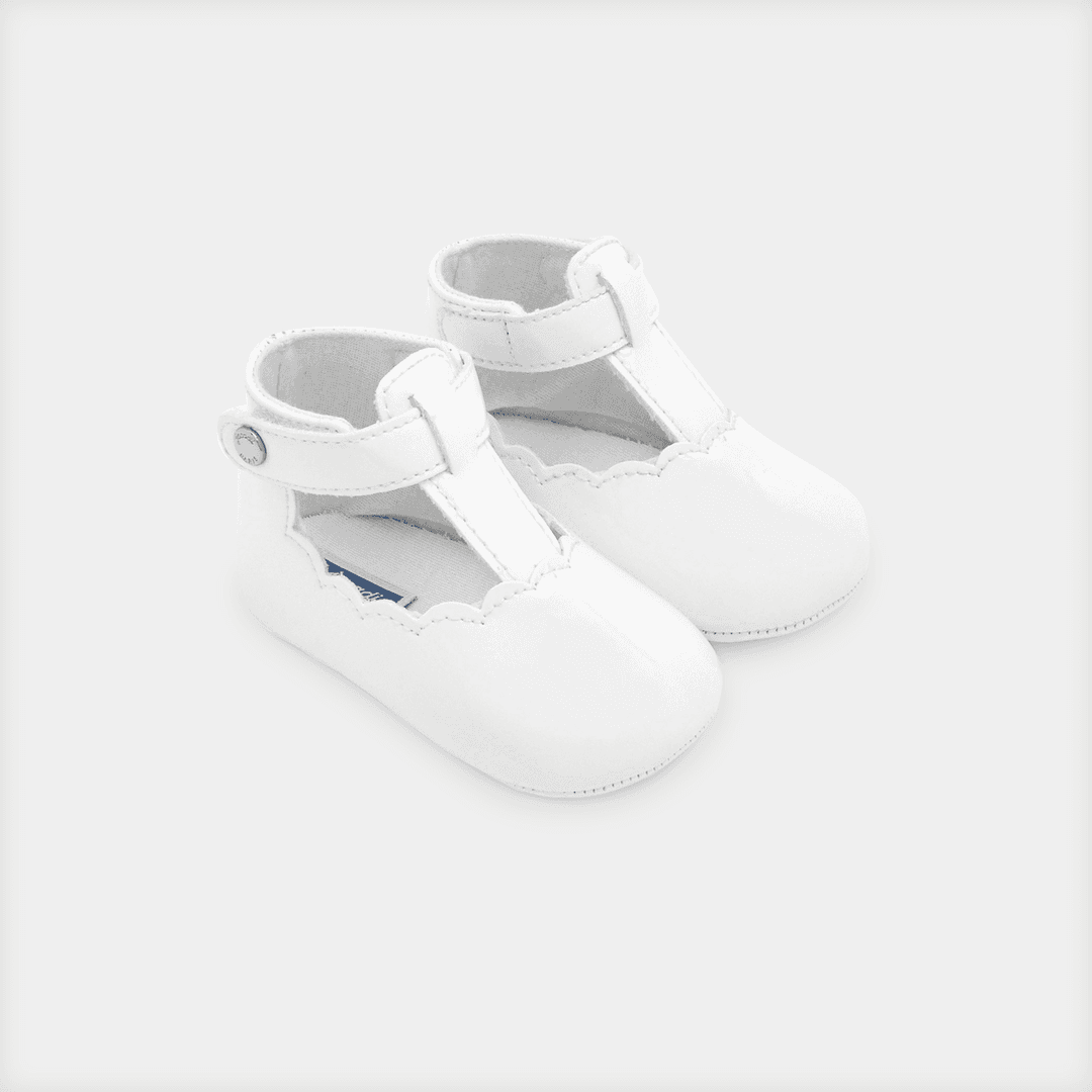 Jacadi Baby girl patent t-bar shoes - blanc jacadi — image 2 of 4